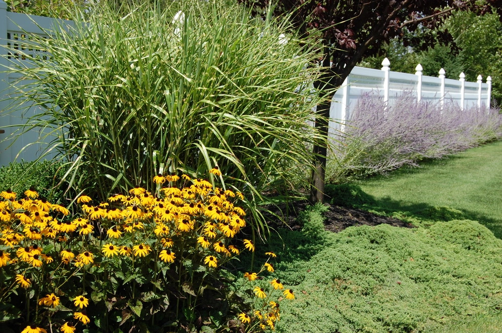 Front Landscapes by Green Meadows Landscaping Inc. - Photo 2