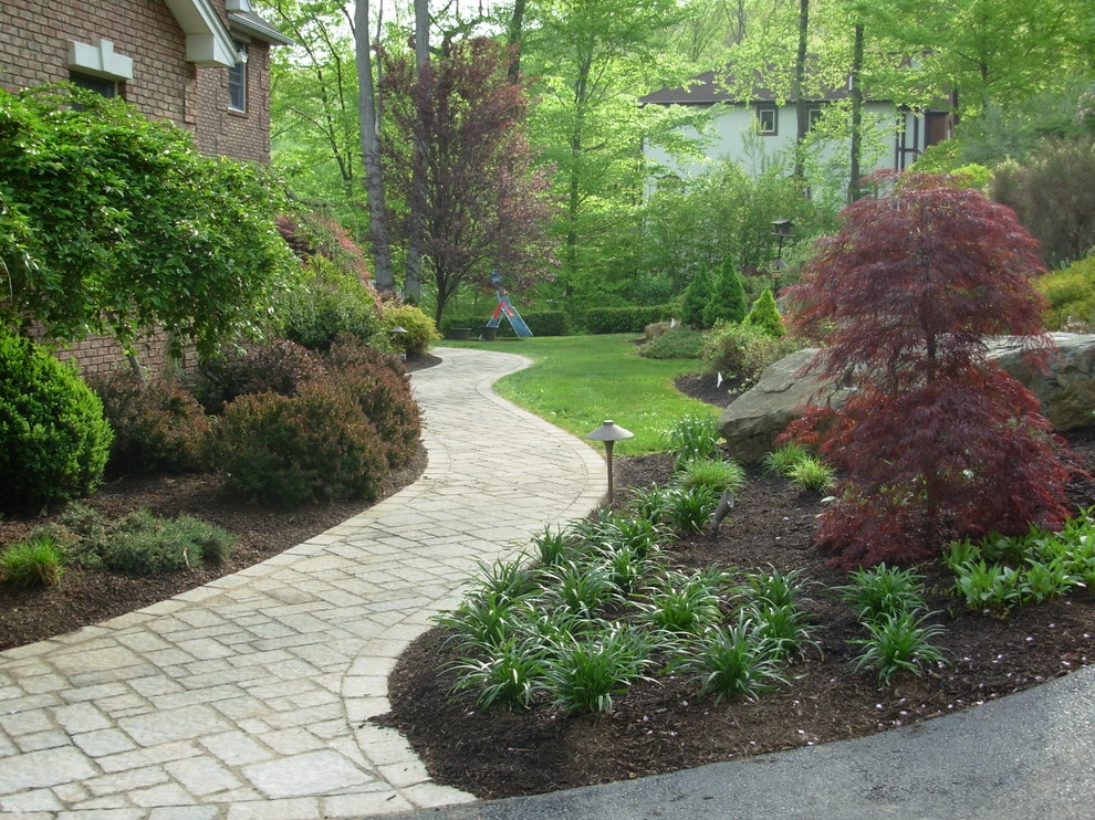 Front Walkway by Green Meadows Landscaping Inc. - Photo 2