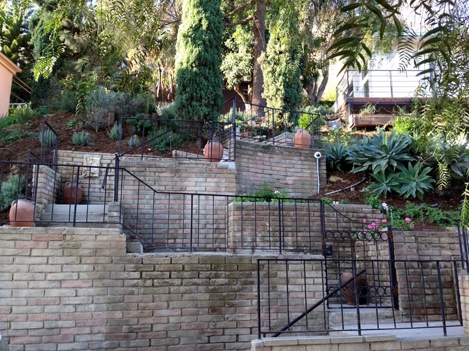 Hillsides, Drought-Friendly by Green Republic Landscapes Inc. - Photo 10