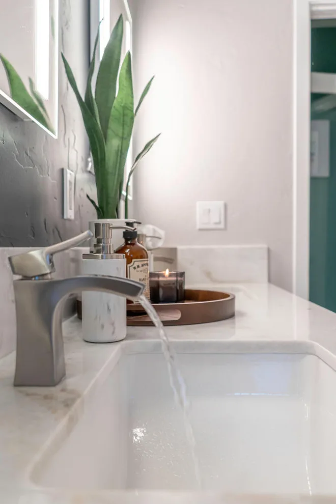 Midtown Bungalow Restroom by Sarah Blackbern Interiors - Photo 7