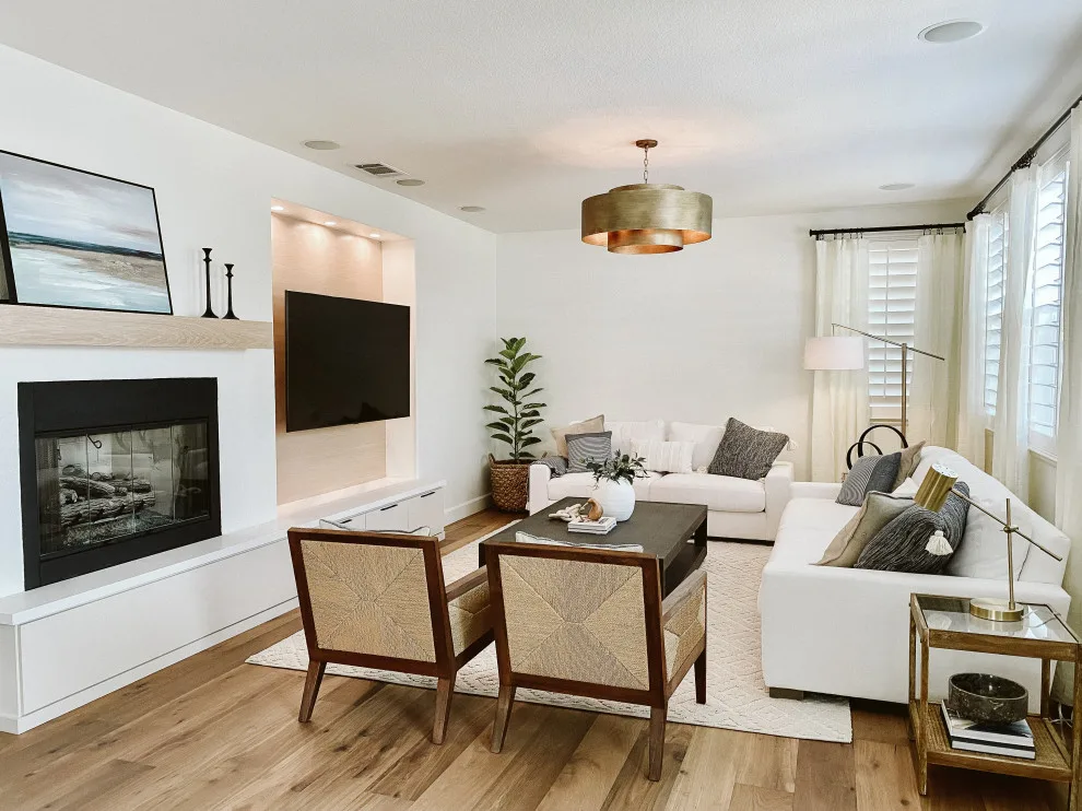 Carlsbad Lounge Renovation by Wanderlust Home Interiors Inc. - Photo 4
