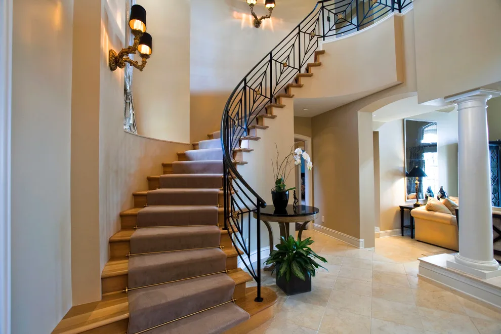 Chic Comfortable Residence by Ellen Pandorf Interior Design - Photo 4