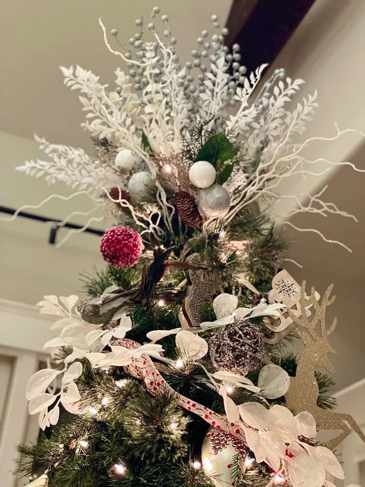 Festive Decorations for Living Room and Kitchen by A. Logan Designs, LLC - Photo 3