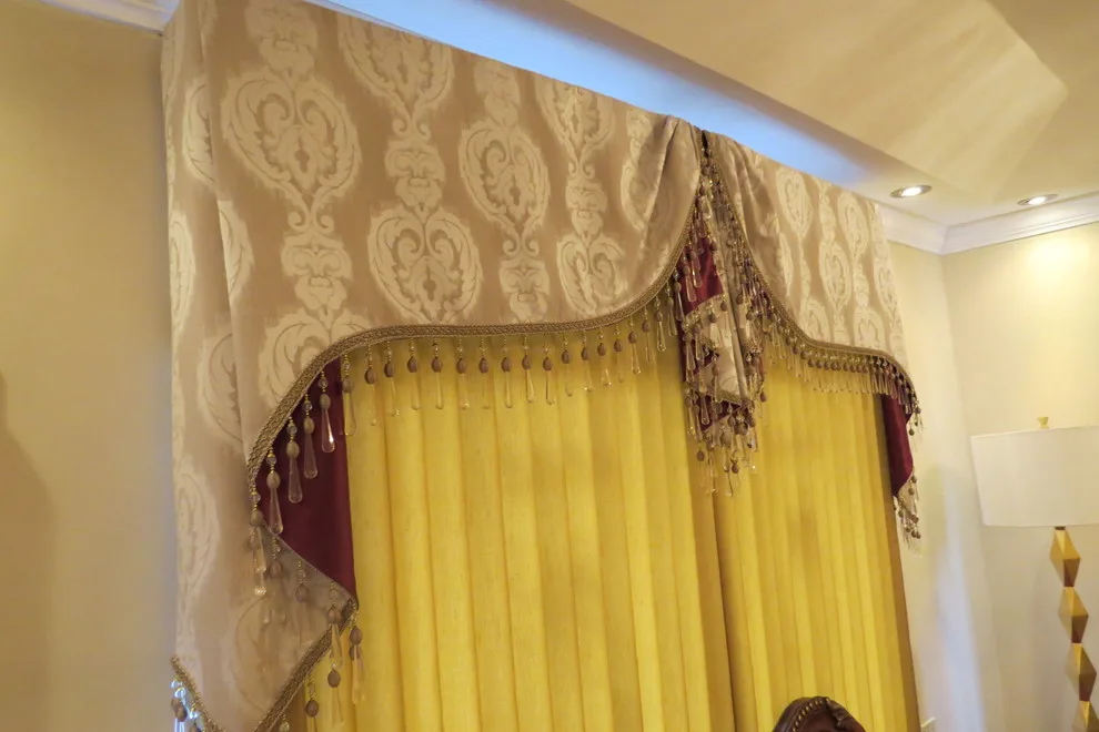 Traditional Elegant Living Space by Danaë Eustace-Zamora - Photo 11
