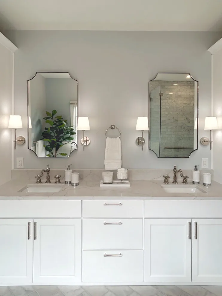 Fresh and Stylish Main Bathroom by DesignFive, LLC - Steve Shorthouse - Photo 10