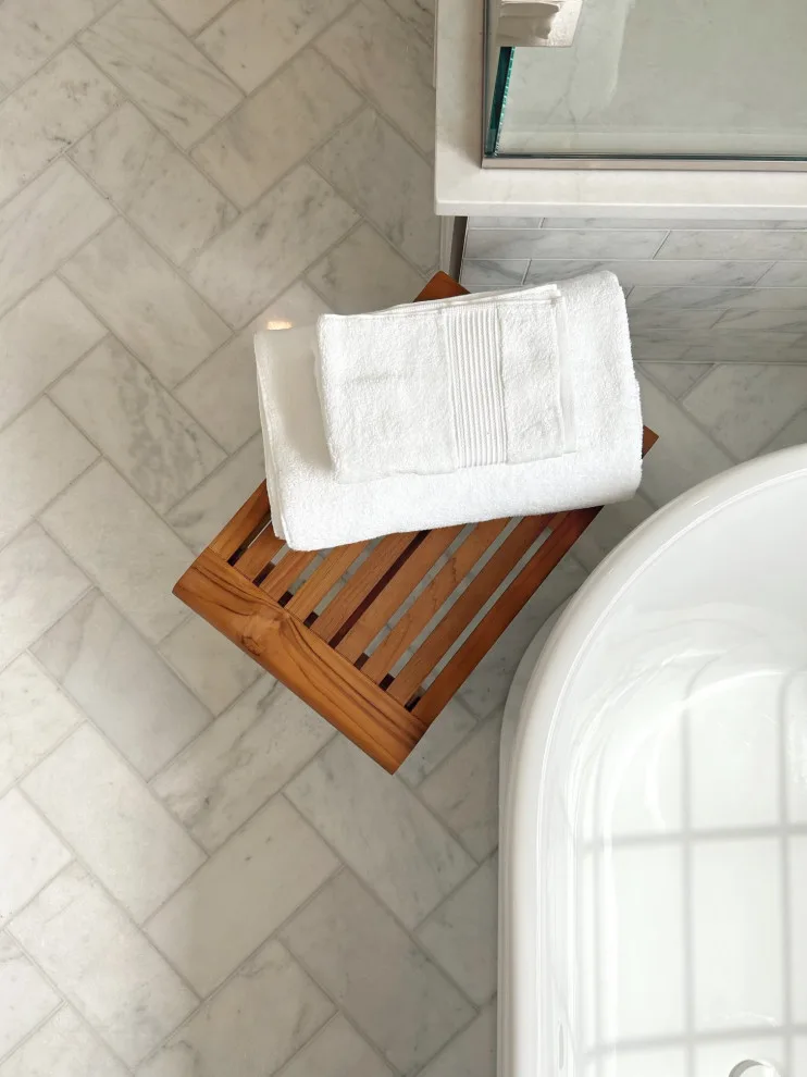 Fresh and Stylish Main Bathroom by DesignFive, LLC - Steve Shorthouse - Photo 9