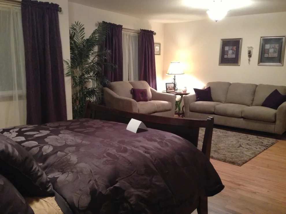 Colchester Residence by Peninsula Home Staging - Photo 2