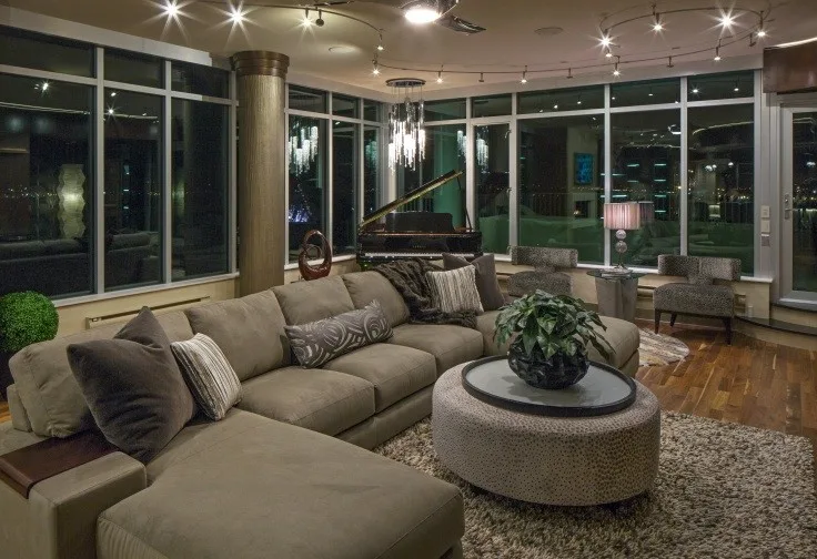 Tailored Modern Apartment by the River by Artistico - Photo 3
