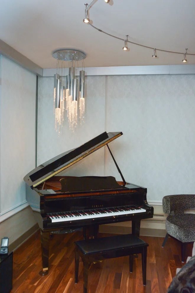 Tailored Modern Apartment by the River by Artistico - Photo 51