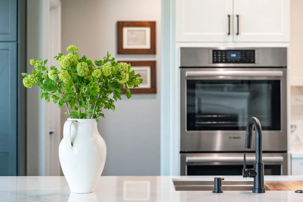 BAKERY KITCHEN COTTAGE by Sarah Blackbern Interiors - Photo 10
