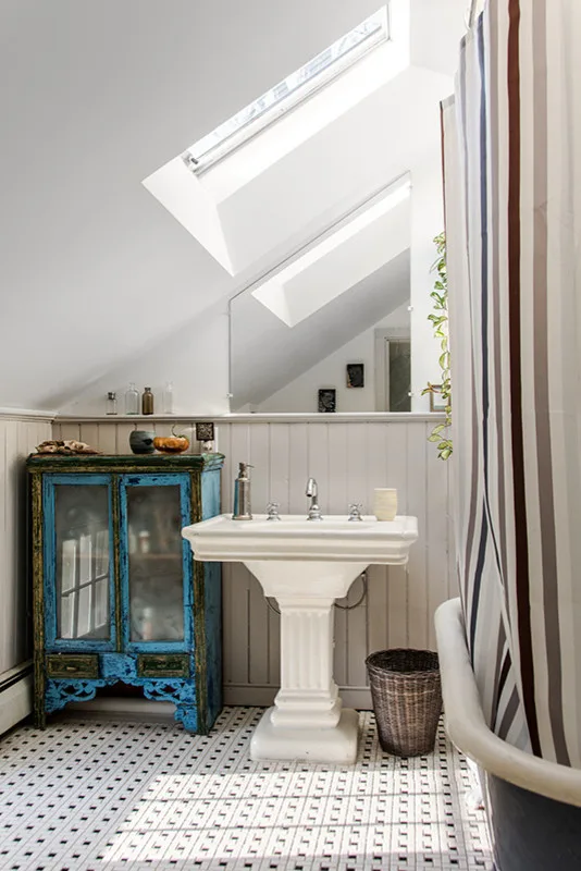 Claverack New York Rustic Hallway and Bathroom by Amy Krane Color Consulting - Photo 2
