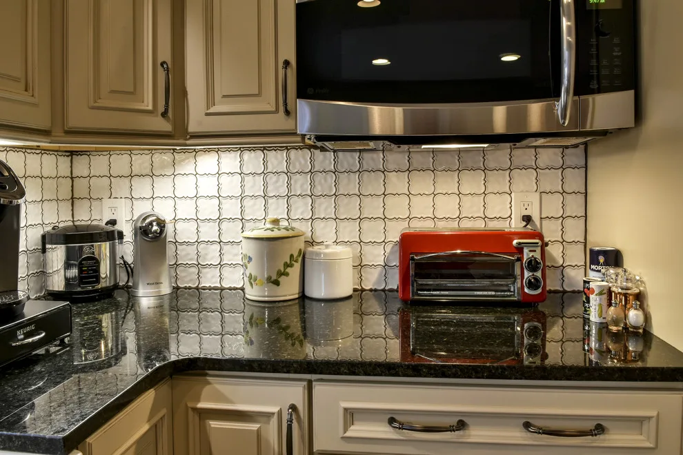 Deer Lake Kitchen and Bathroom Remodel by Living Spaces Design Group - Photo 10
