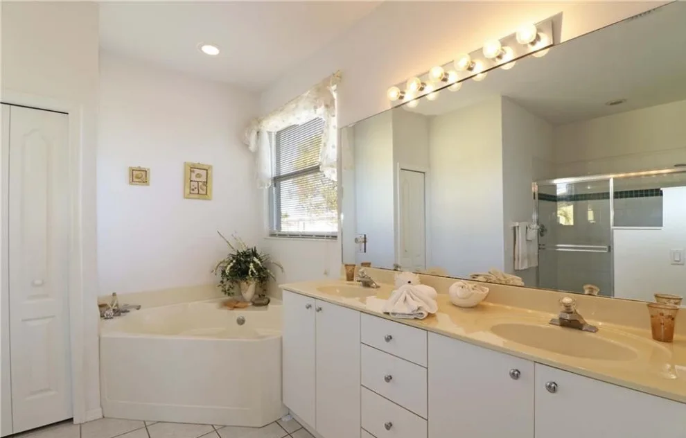 Dreamy Knights Vacation Rental by Teri Meagher - Photo 25