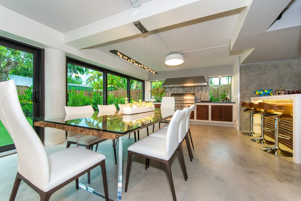 Versatile space by Vivian Macia Interiors LLC - Photo 10