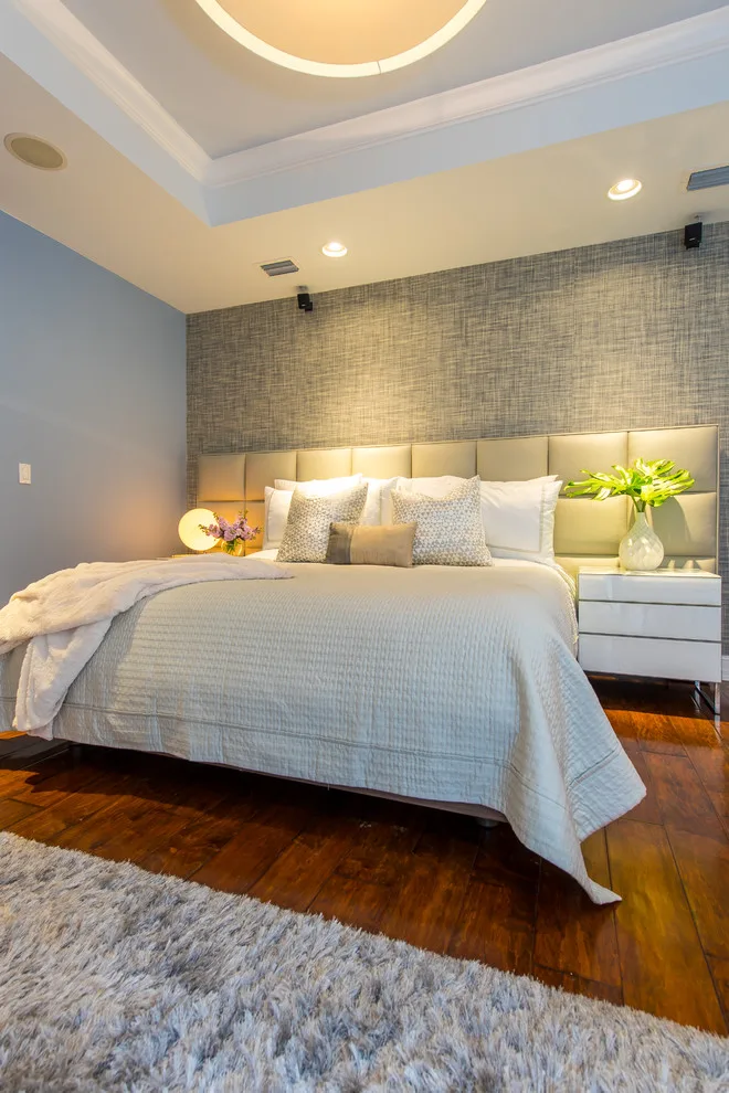 Versatile space by Vivian Macia Interiors LLC - Photo 6