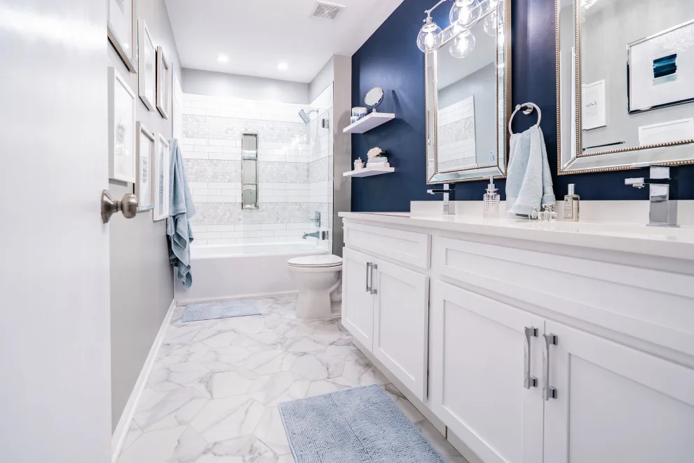 Chic bathroom makeover by Alluring Designs Chicago - Photo 3