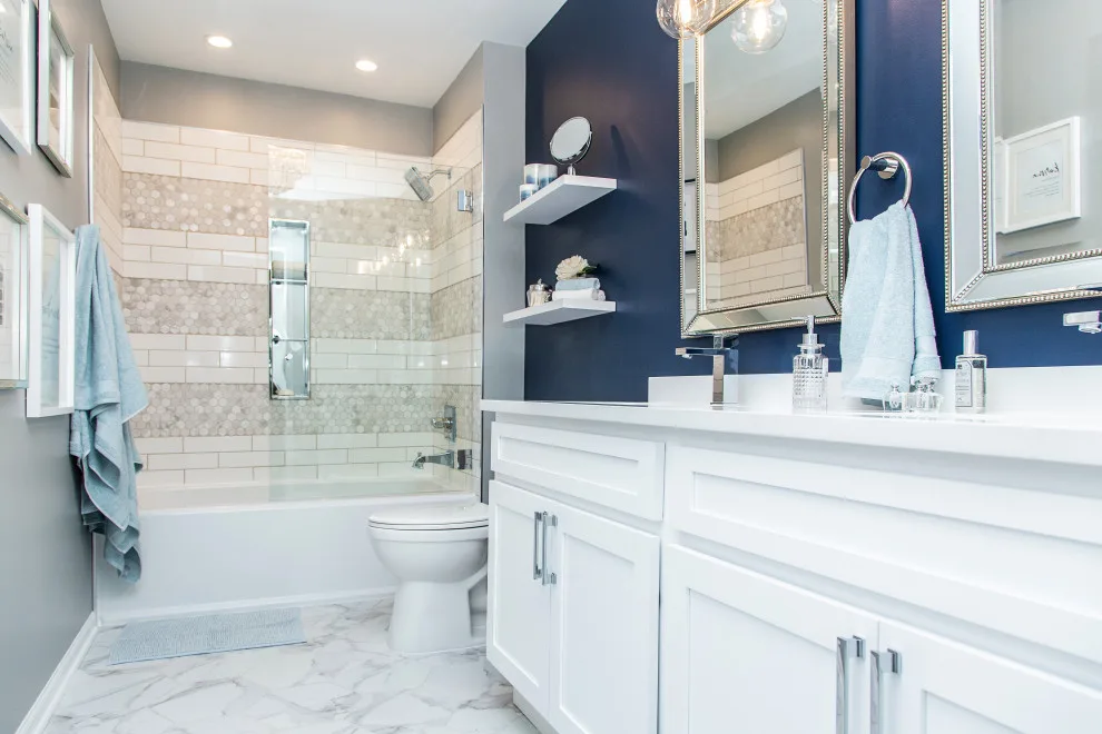 Chic bathroom makeover by Alluring Designs Chicago - Photo 4