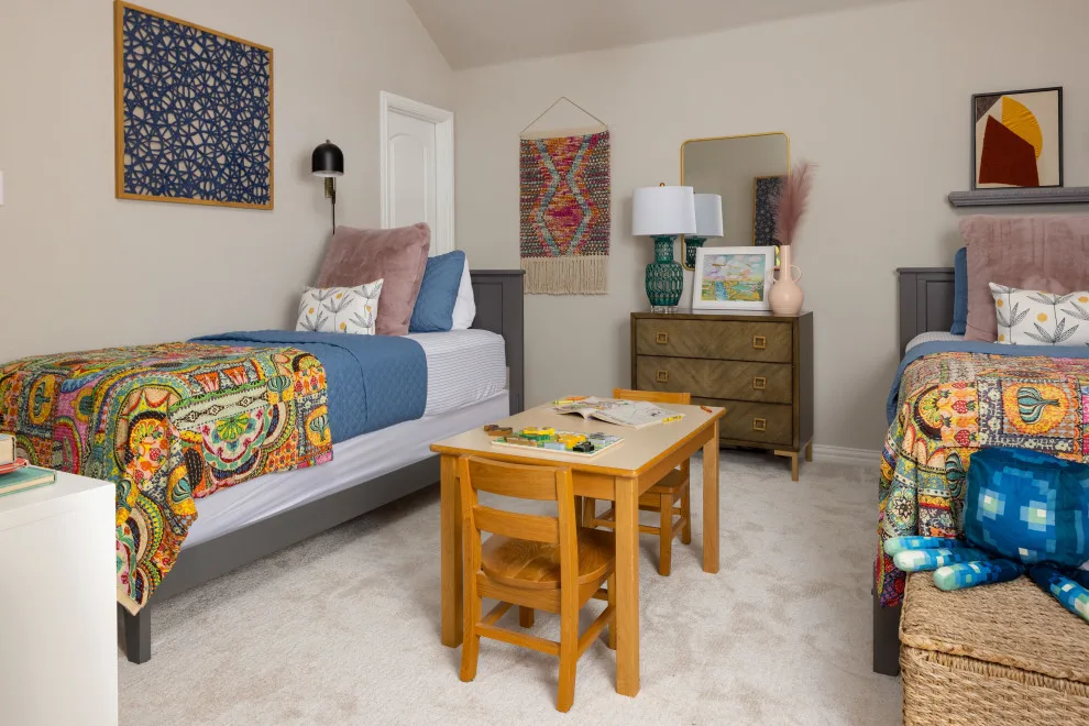 Children's area that is also ideal for visitors by Ruthie Staalsen Interiors - Photo 8