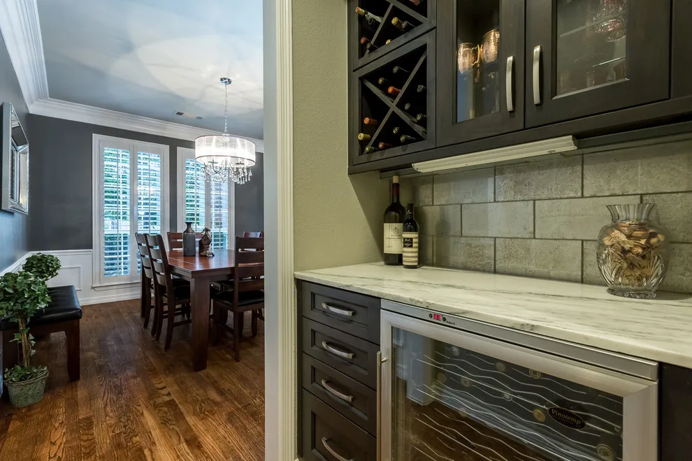Chic Family Kitchen by Just The Thing Decorating, Staging, And Windows - Photo 7