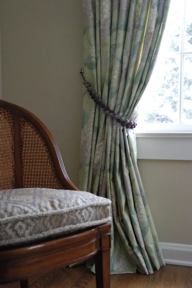 Chic Guest Room in Lake Forest by Tina Dann-Fenwick Interiors - Photo 3