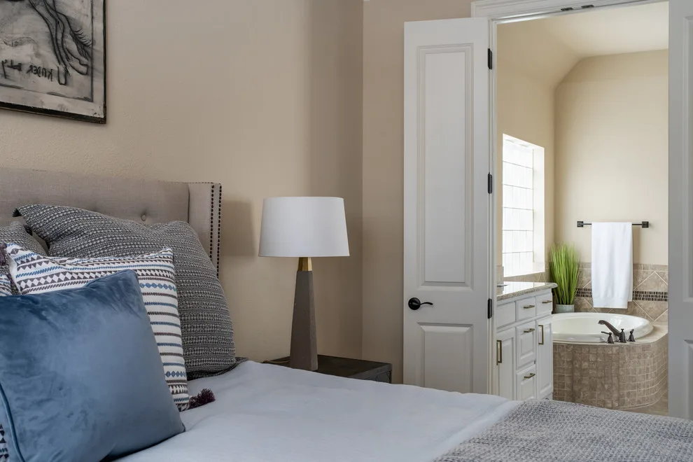New Beginnings in an Empty Nest by Just The Thing Decorating, Staging, And Windows - Photo 14