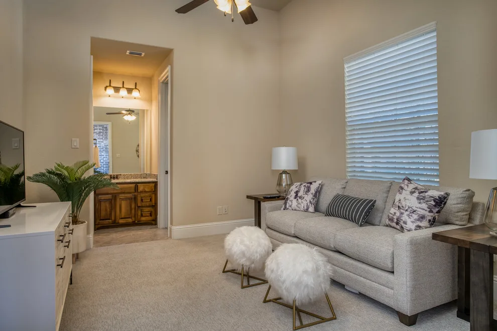 New Beginnings in an Empty Nest by Just The Thing Decorating, Staging, And Windows - Photo 3