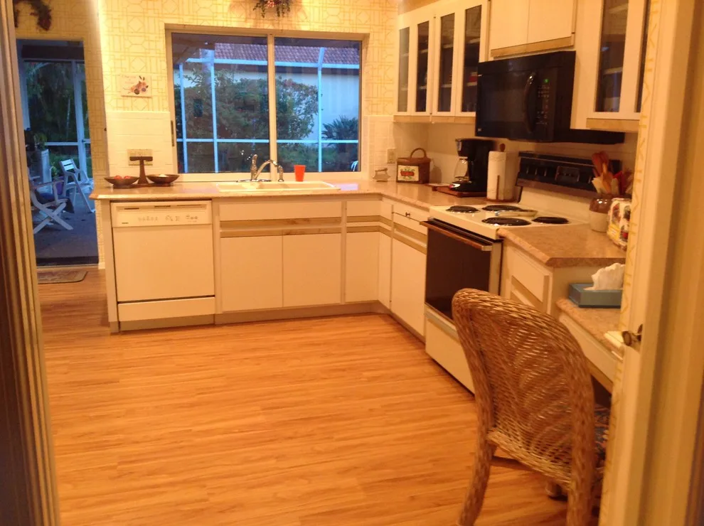 Englewood Florida Kitchen Makeover and Staging by Northern Lights Home Staging And Design - Photo 6