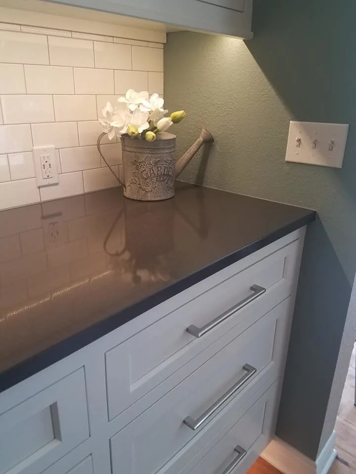 Laurie Lundgren COLOR & DESIGN - Photo 12