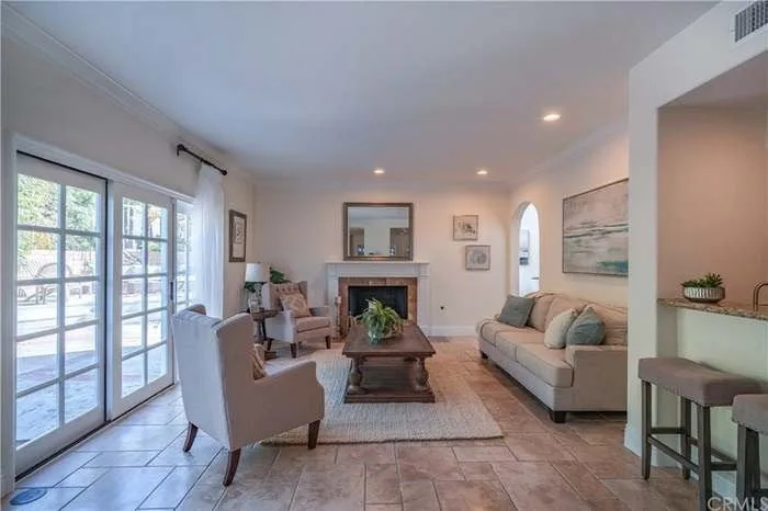 Huntington Harbor Staging by HOM Staging & Design - Photo 4