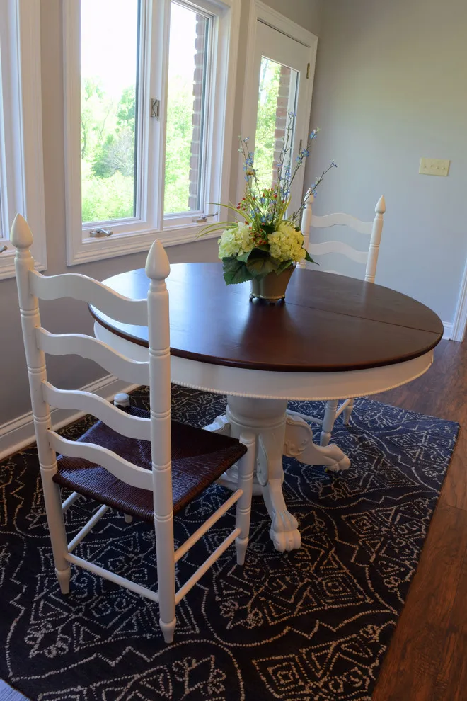 At Home Staging And Design - Photo 10
