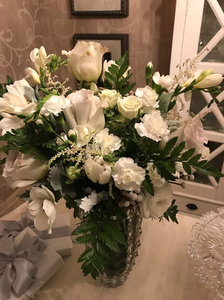 floral compositions by Janet Biddick Designs - Photo 185