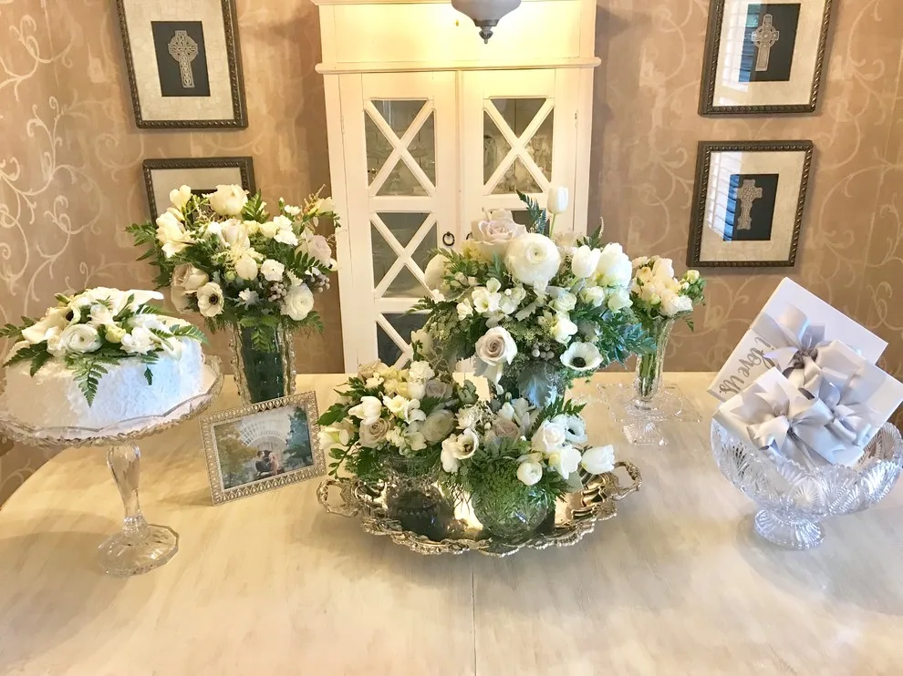 floral compositions by Janet Biddick Designs - Photo 39