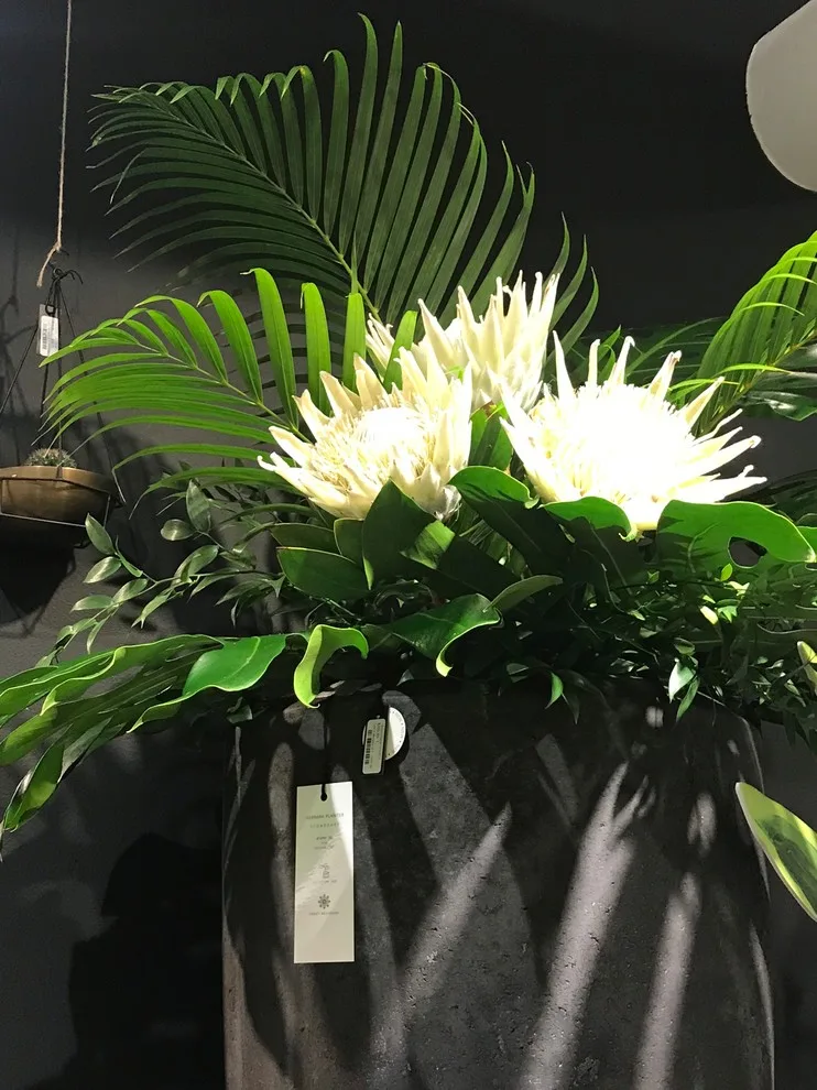 floral compositions by Janet Biddick Designs - Photo 60