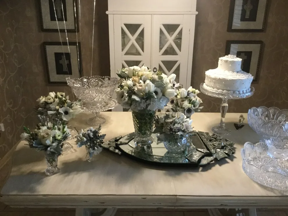 floral compositions by Janet Biddick Designs - Photo 8