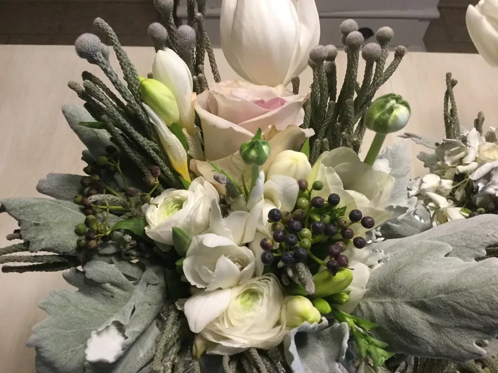 floral compositions by Janet Biddick Designs - Photo 179