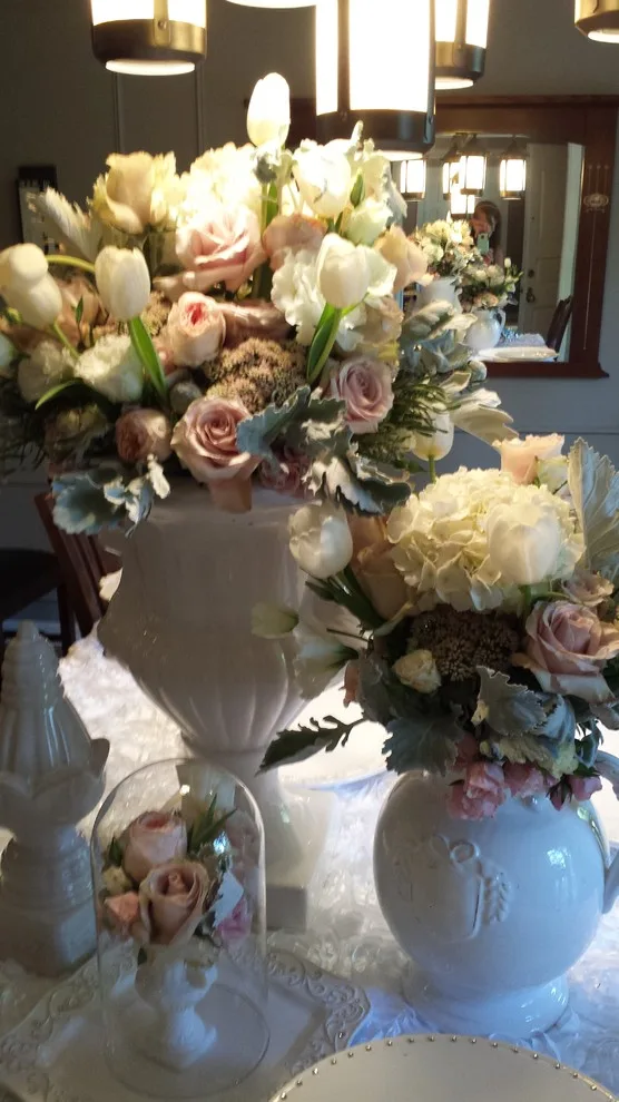 floral compositions by Janet Biddick Designs - Photo 17