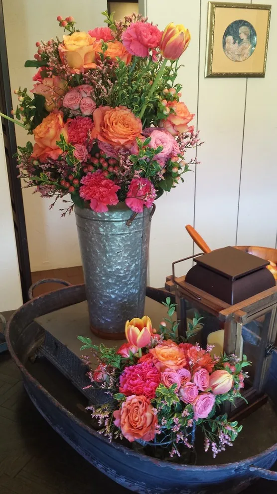 floral compositions by Janet Biddick Designs - Photo 230