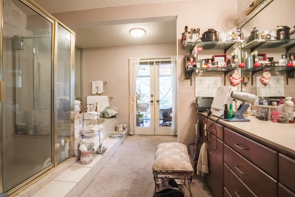 Fort Worth Renewal by Just The Thing Decorating, Staging, And Windows - Photo 14