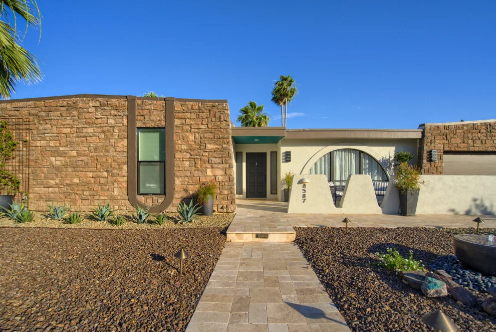 Gainey Ranch Mid-Century Modern Facade by Southworth Interior Design - Photo 7