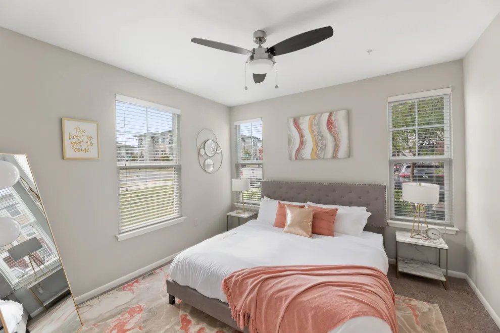 Chic Pink Apartment: Complete AirBNB Design Service by Interiors À La Mode, LLC - Photo 20