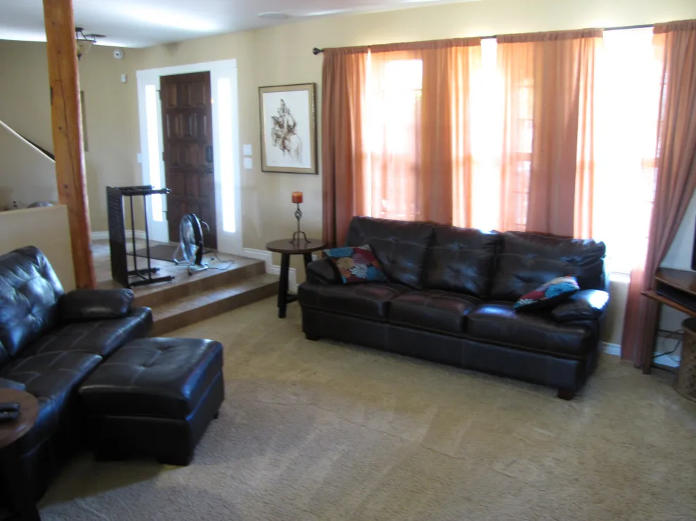 Golf Course Property Staging - SOLD by Victoria Staging & ReDesign - Photo 13