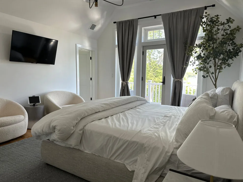 Hamptons Home by EDV Home Design - Photo 11