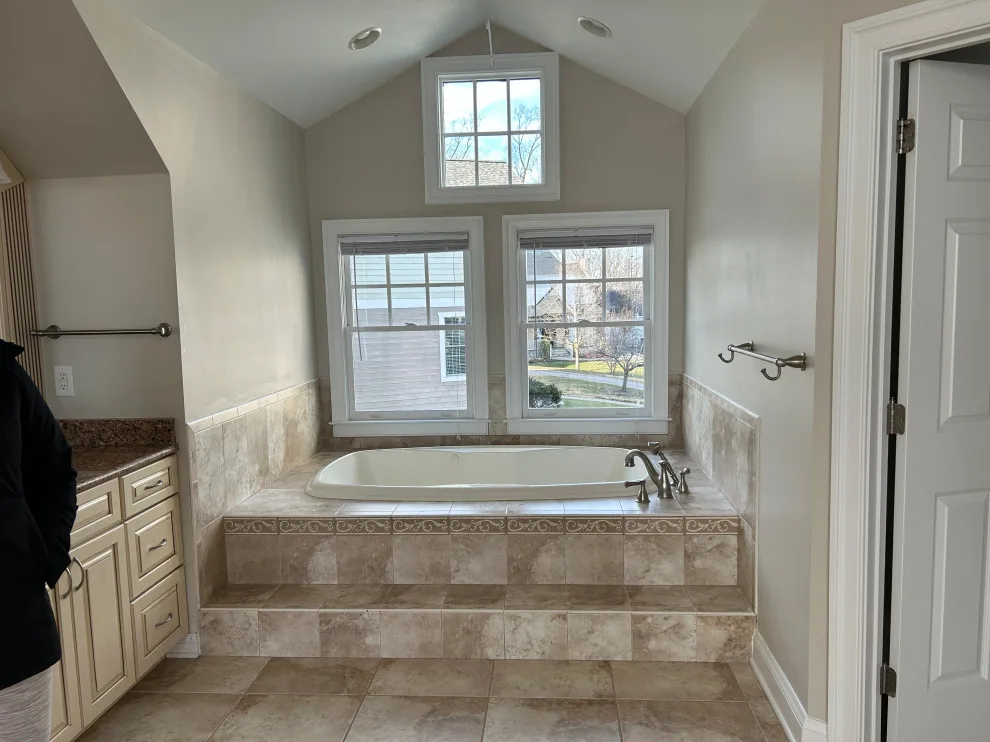 Haycock Main Bathroom by Kelly Marino Designs - Photo 4