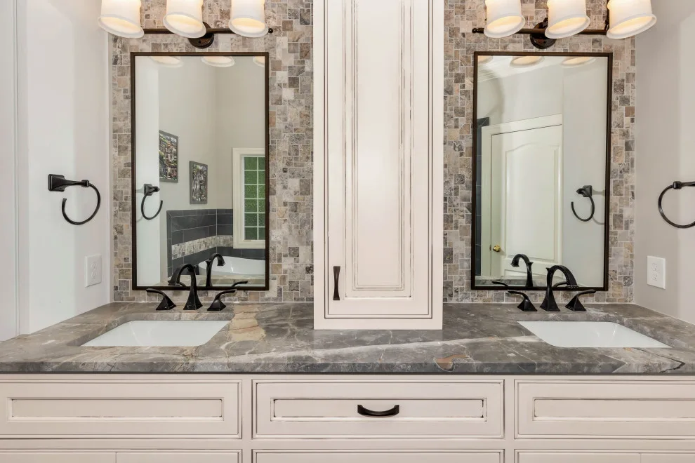 Valley Oasis Bathroom Renovation by Kristen Oldfield Design - Photo 4