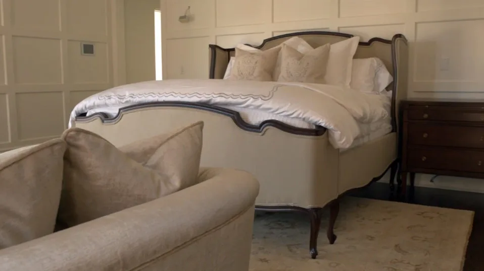 Hinsdale, IL (Chicago Area) by Stephanie James Interiors - Photo 4