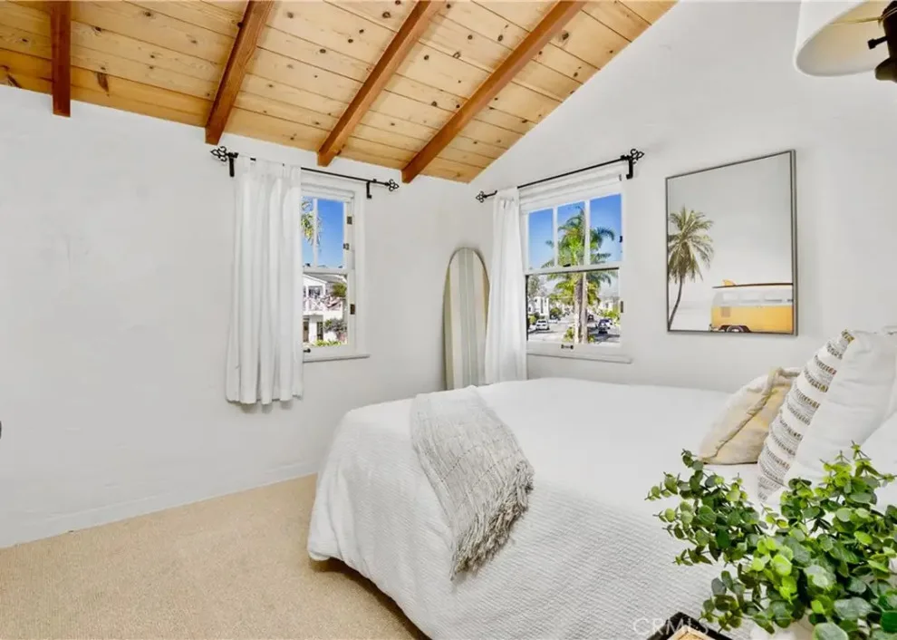 Coastal Homes Staging by HOM by HOM Staging & Design - Photo 2