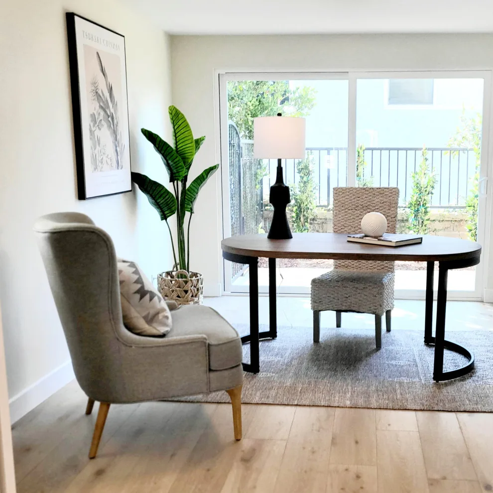 Coastal Homes Staging by HOM by HOM Staging & Design - Photo 18
