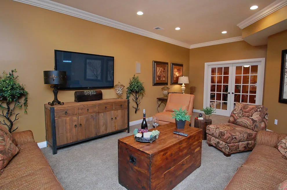 Lisa Lynn Designs Home Store & Design Studio - Photo 9