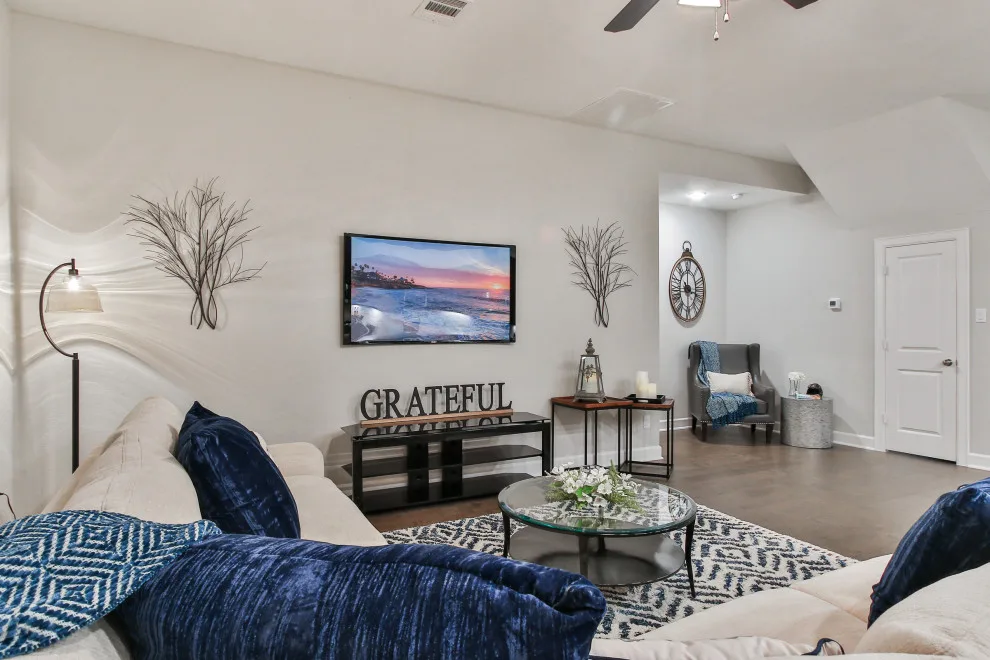 FlyGirl Home Staging & Redesign - Photo 7