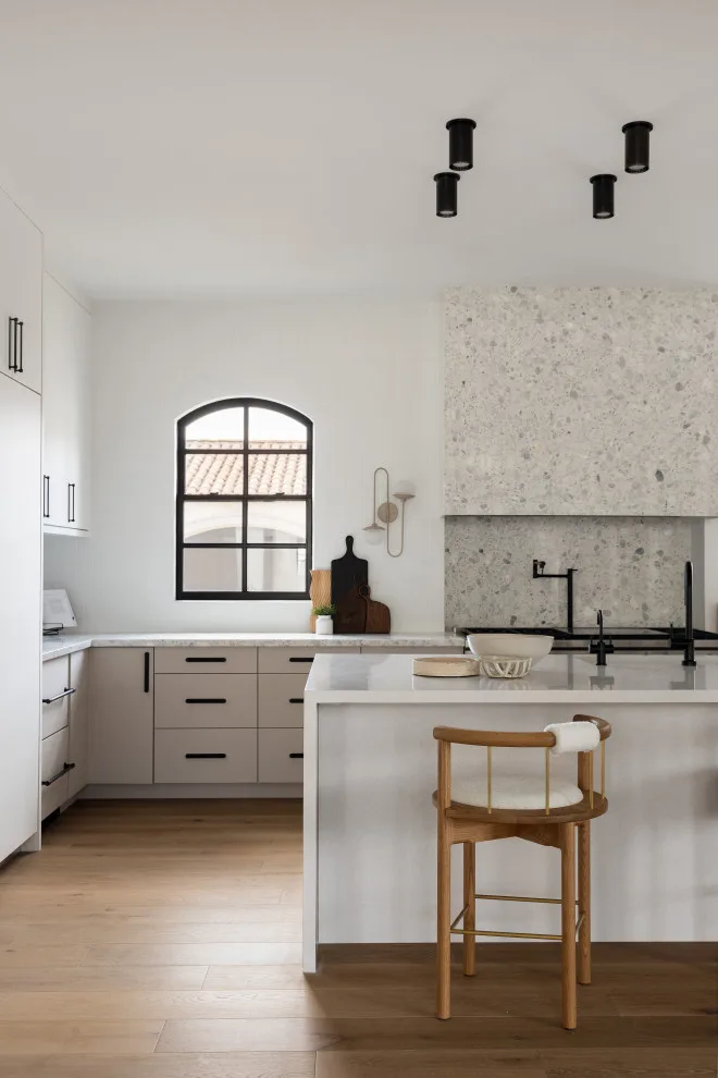 Arched Abode by Kaitlyn Wolfe - Photo 17